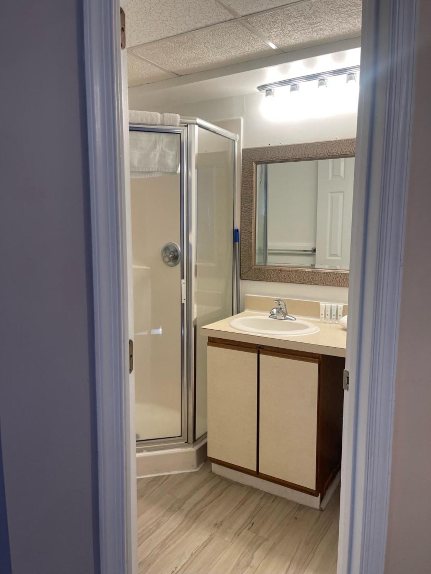 Executive Suites Winchester Esterno foto