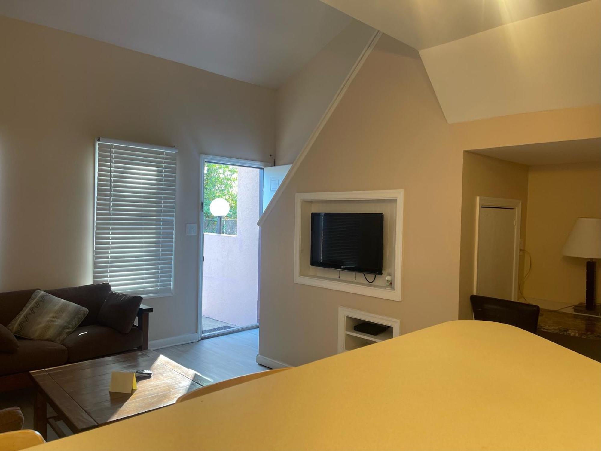 Executive Suites Winchester Esterno foto